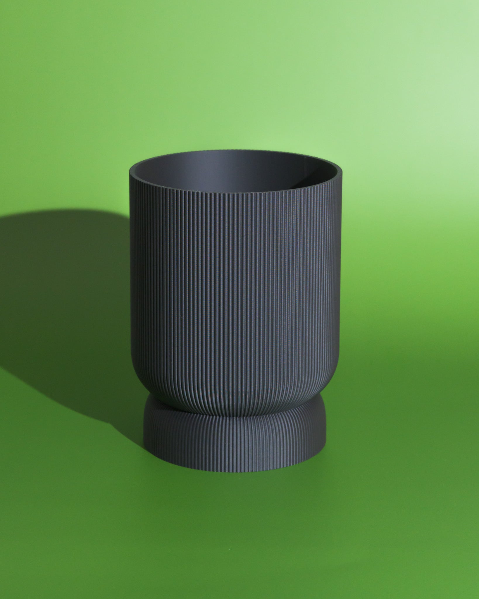 Hourglass Planter + Hidden Drainage - Indoor Planter